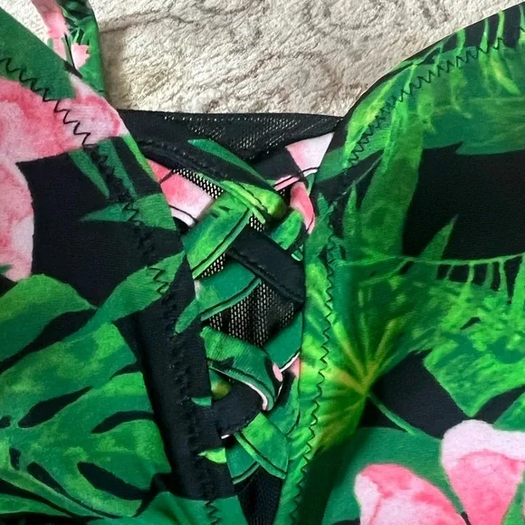 Balance Collections Women’s Size Small - Picture 4 of 9